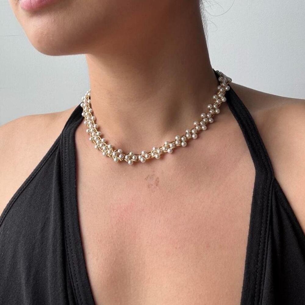 Gold & white pearl choker necklace with gold chain